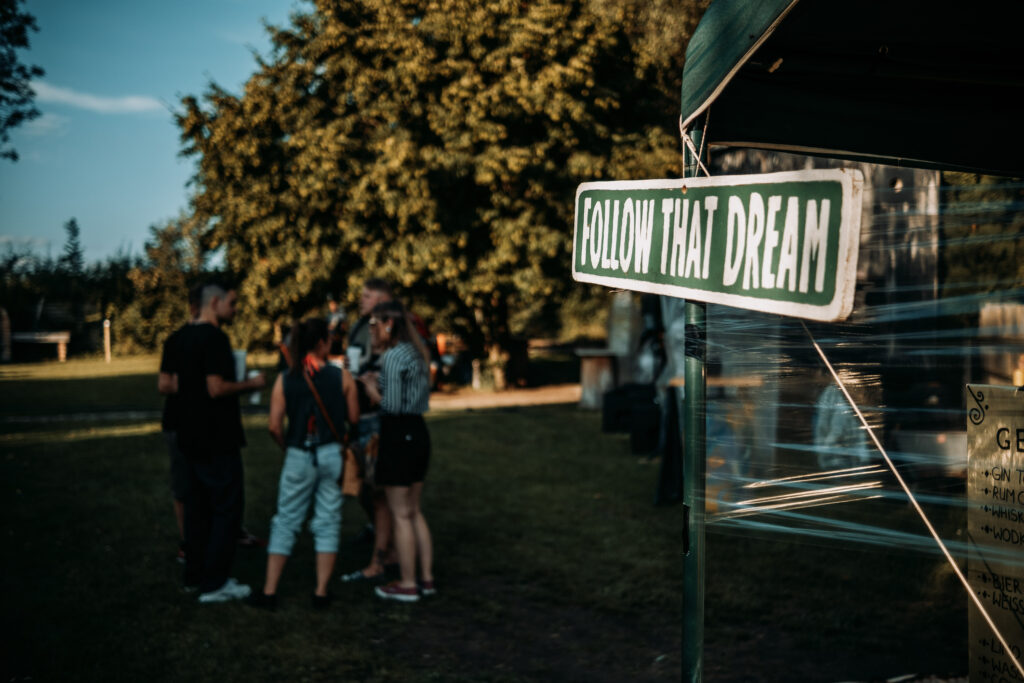 Festival - Follow that dream